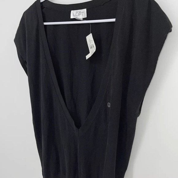 Loft Ann Taylor Deep V-Neck Pullover Sweater Sz XS - Picture 2 of 3